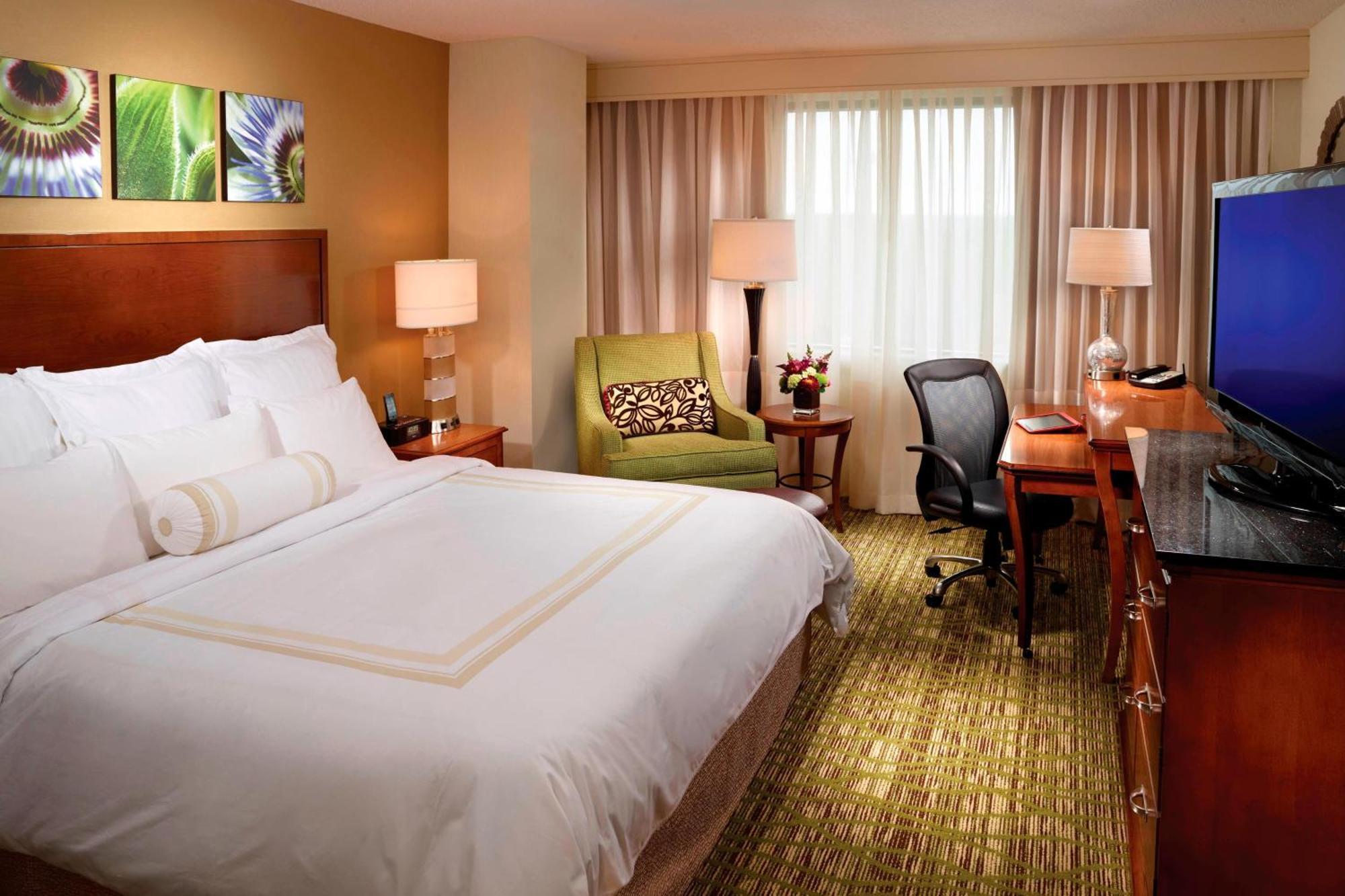 Отель Atlanta Marriott Альфаретта Экстерьер фото