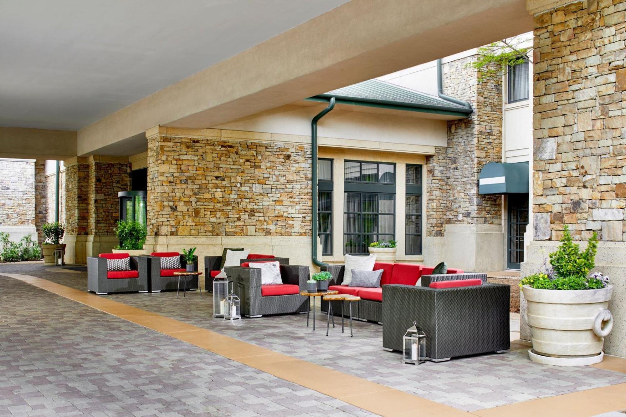 Отель Atlanta Marriott Альфаретта Экстерьер фото